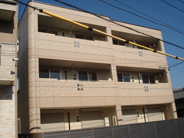 物件内観写真3　(外観写真（昼）)