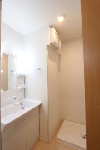 物件内観写真9　(洗面所です)