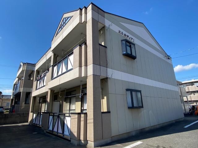 物件外観写真1　(外観写真（昼）)