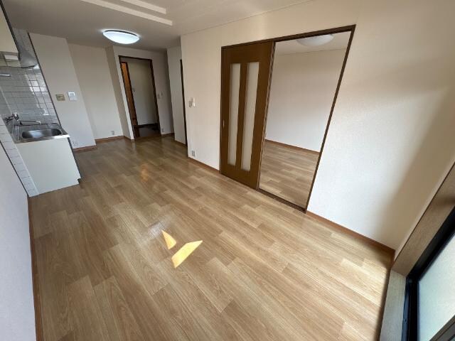 物件内観写真12　(リビング)