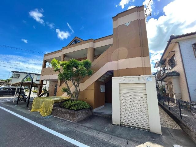 物件外観写真3　(外観写真（昼）)