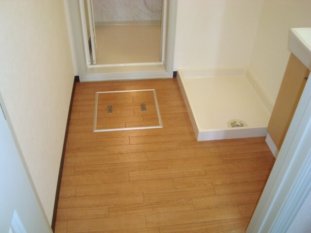 物件内観写真18　(脱衣所)