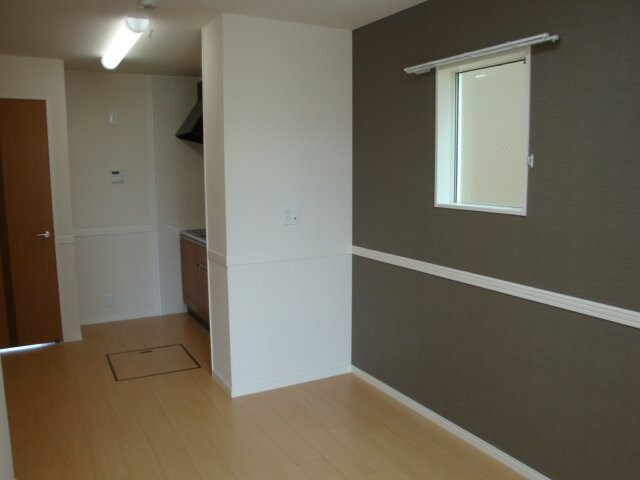 物件内観写真3　(リビング)