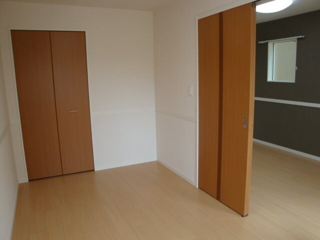 物件内観写真6　(洋室)