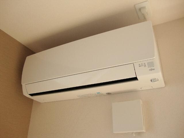 物件内観写真11　(エアコン)