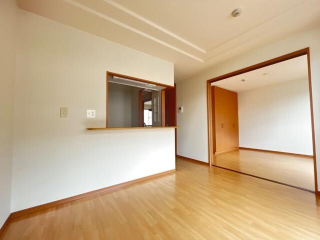 物件内観写真6　(リビング)