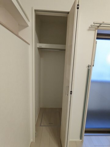 物件内観写真13　(クローゼット)