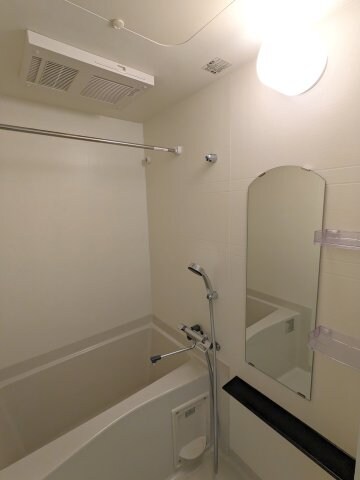 物件内観写真6　(1002号室)