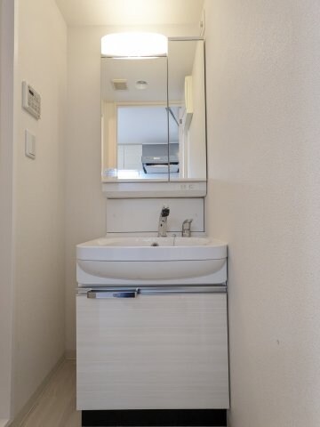 物件内観写真7　(1002号室)