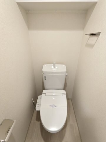 物件内観写真8　(1002号室)