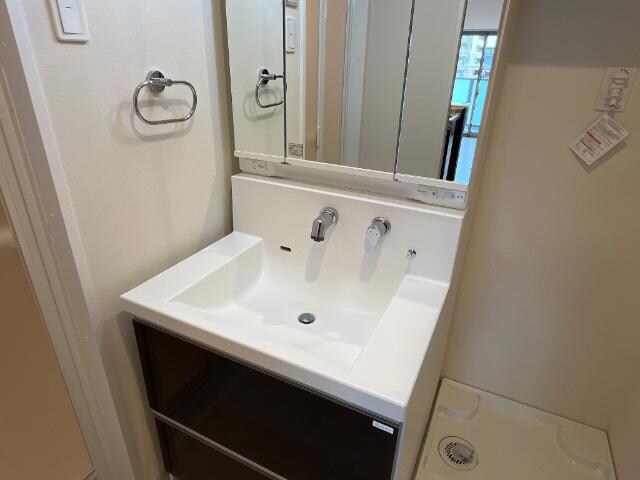 物件内観写真17　(洗髪洗面化粧台)