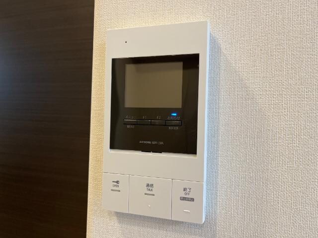 物件内観写真21　(カメラ付インターホン)
