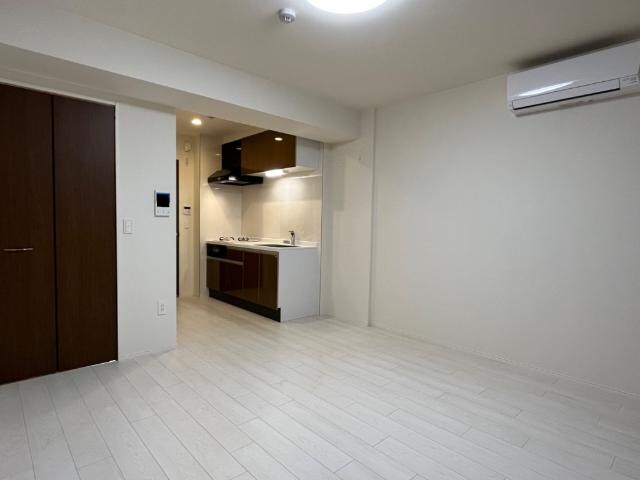 物件内観写真11　(リビング)