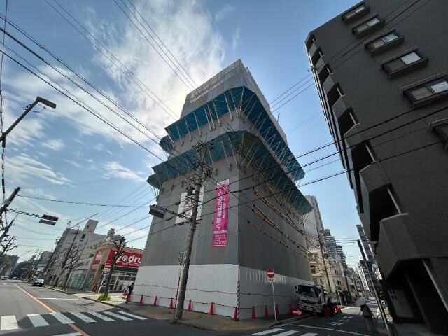 物件外観写真1　(建築現場)