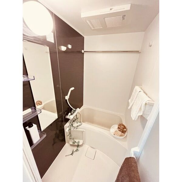 浴室(※写真は同じマンションの違う部屋のものになります。)