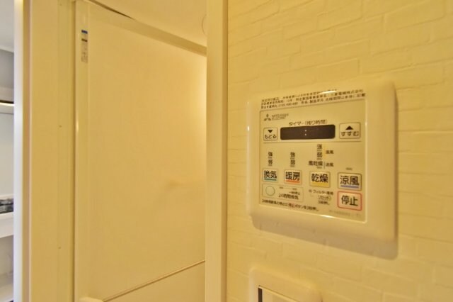 物件内観写真16　(浴室乾燥機)