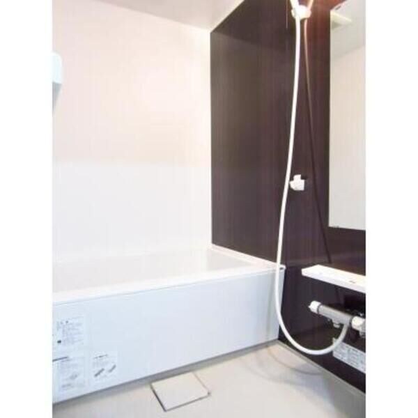 浴室(※写真は同じマンションの違う部屋のものになります。)