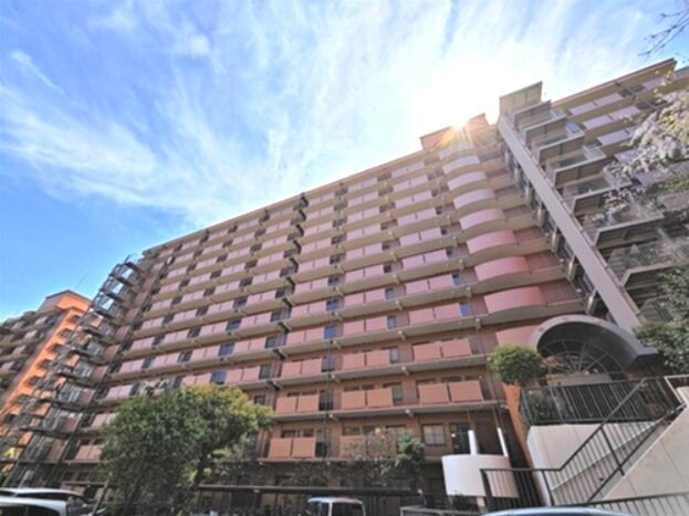 物件外観写真1　(建物外観)