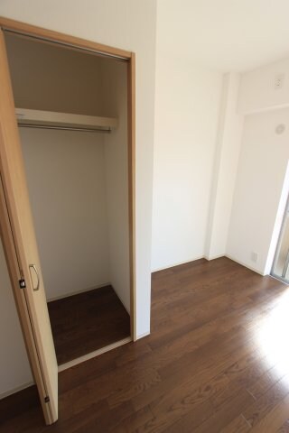 物件内観写真7　(専用の収納スペースです)