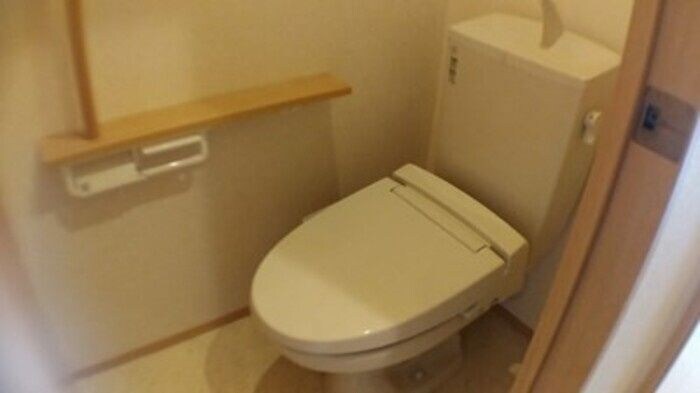 物件内観写真8　(室内写真は別部屋の写真です。)