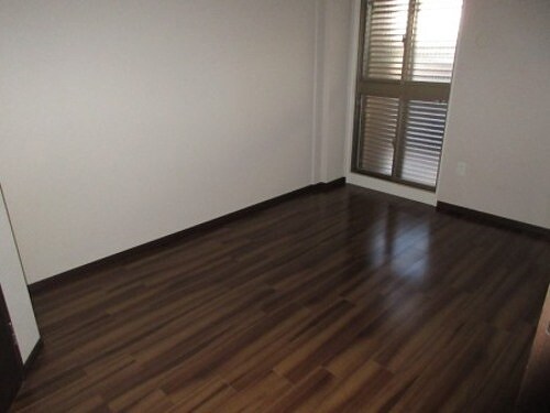 物件内観写真10　(洋室6.2畳「前回募集時」)