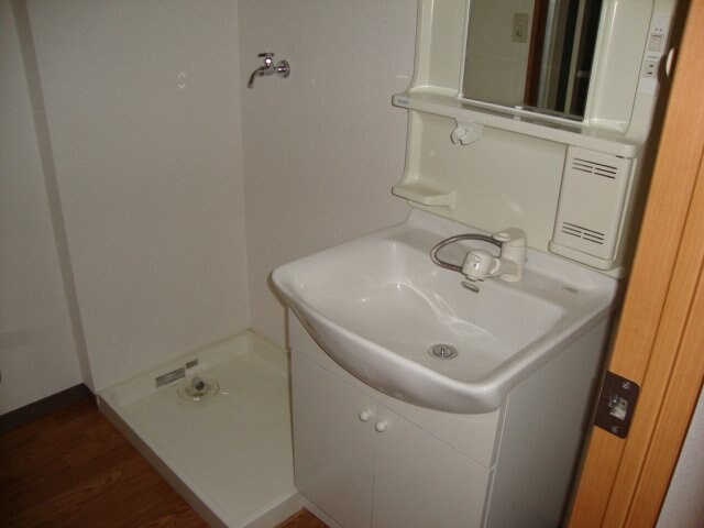 物件内観写真8　(洗髪洗面化粧台)