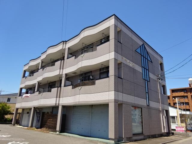 物件外観写真2　(外観写真（昼）)