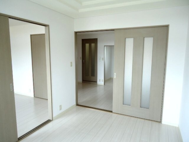 物件内観写真9　(洋室)