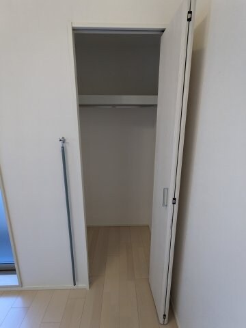 物件内観写真13　(クローゼット)