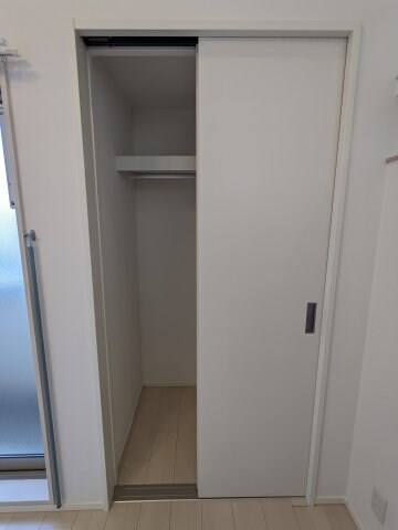 物件内観写真12　(クローゼット)