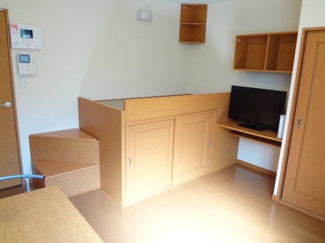 居室(１Ｆ　フローリング　２Ｆ　カーペット)