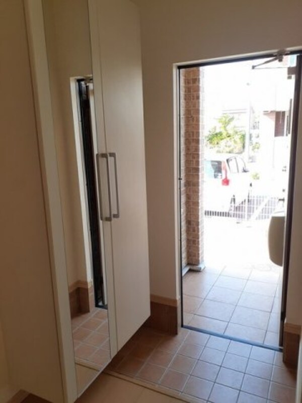 玄関(ゆったりとした玄関です)