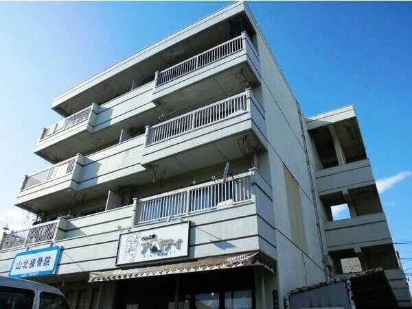 マンションサンハイムの物件外観写真