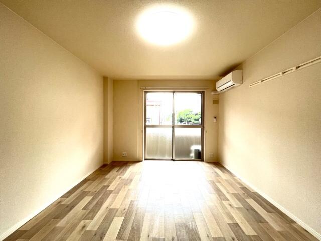 物件内観写真9　(室内)