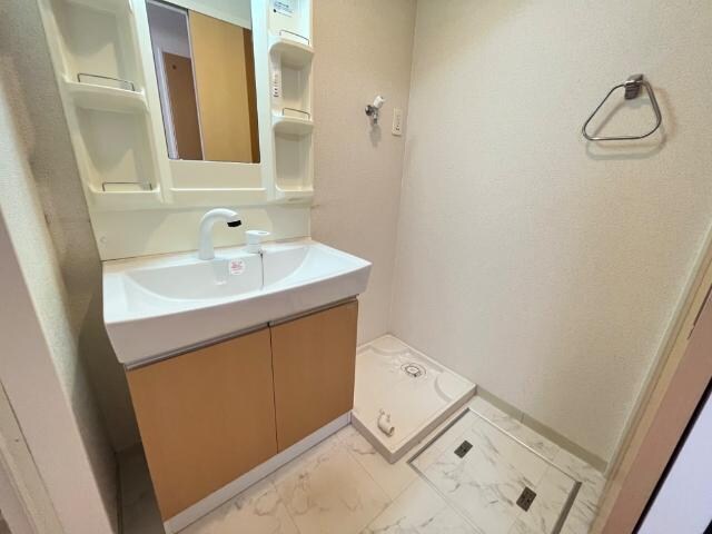 物件内観写真13　(洗面)