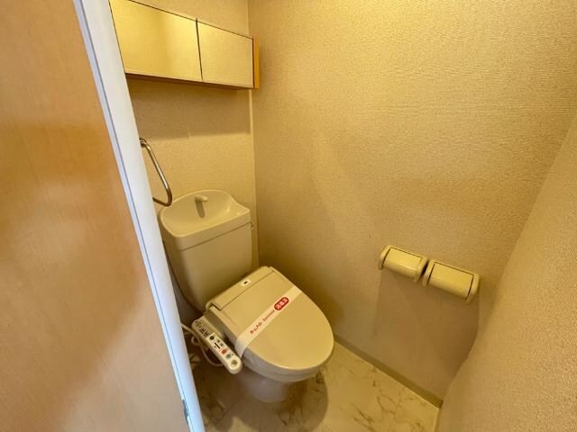 物件内観写真16　(トイレ)