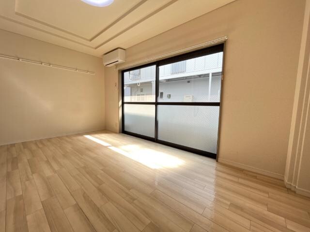 物件内観写真9　(洋室)