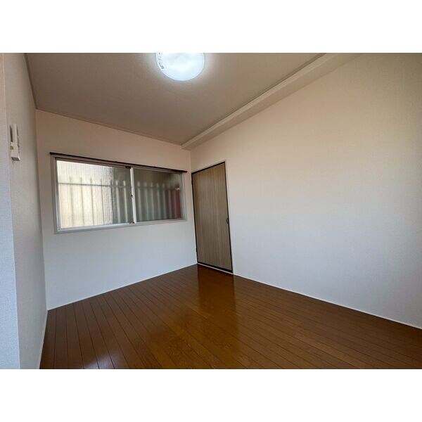 内装他(※写真は同じマンションの違う部屋のものになります。)