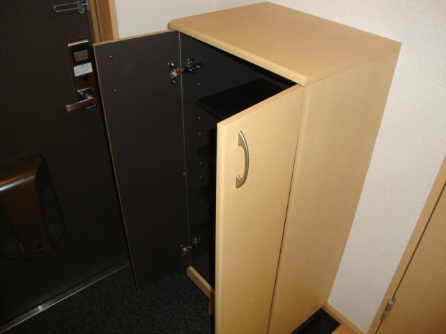 物件内観写真20　(下駄箱)