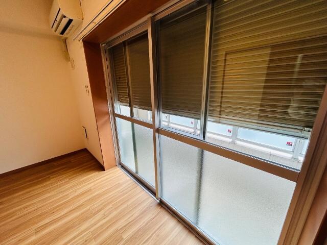 物件内観写真24　(シャッター)