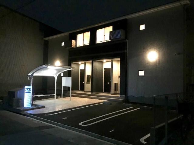 物件外観写真2　(外観写真（昼）)