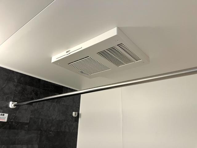 物件内観写真27　(浴室乾燥機)