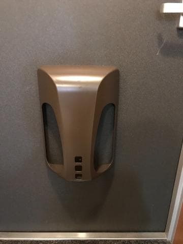 物件内観写真4　(玄関ポスト)