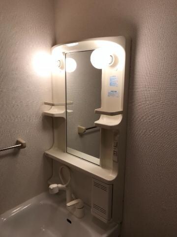 物件内観写真8　(洗面ミラーキャビネット)