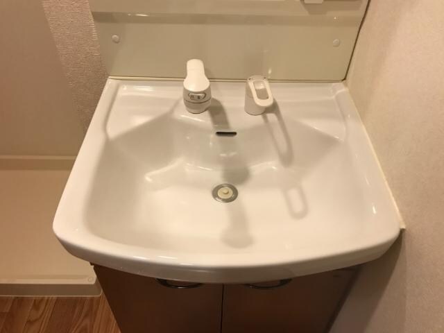 物件内観写真20　(洗髪洗面化粧台)