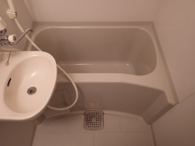 物件内観写真10　(きれいなお風呂です)