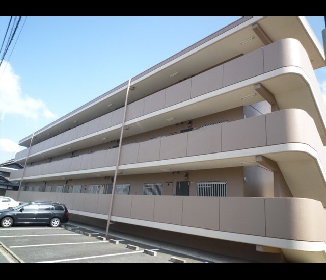 物件外観写真1　(物件の外観です)