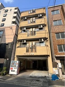 名古屋市営地下鉄桜通線 高岳駅 5階建 築32年の外観写真