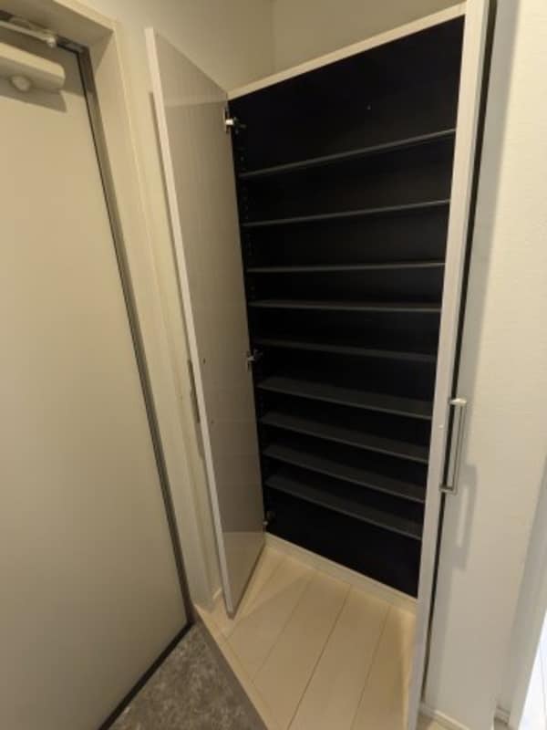 収納(※写真は同じマンションの違う部屋のものになります。)