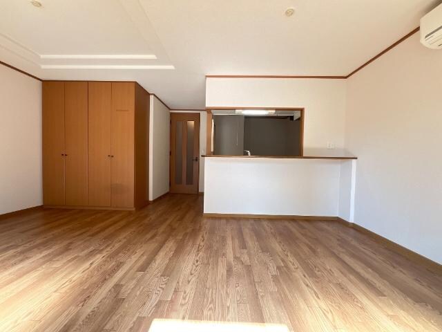 物件内観写真9　(リビング)